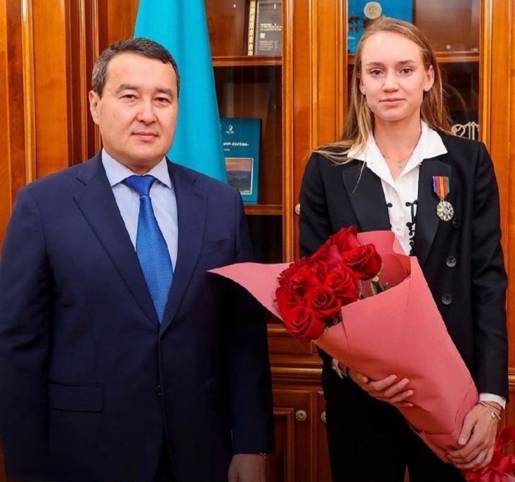 尔格莱德游 尔格莱德游