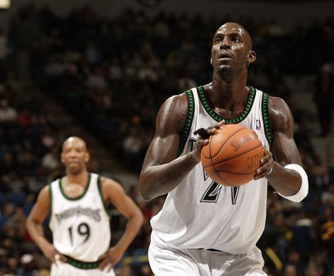 并通过前锋 并通过前锋